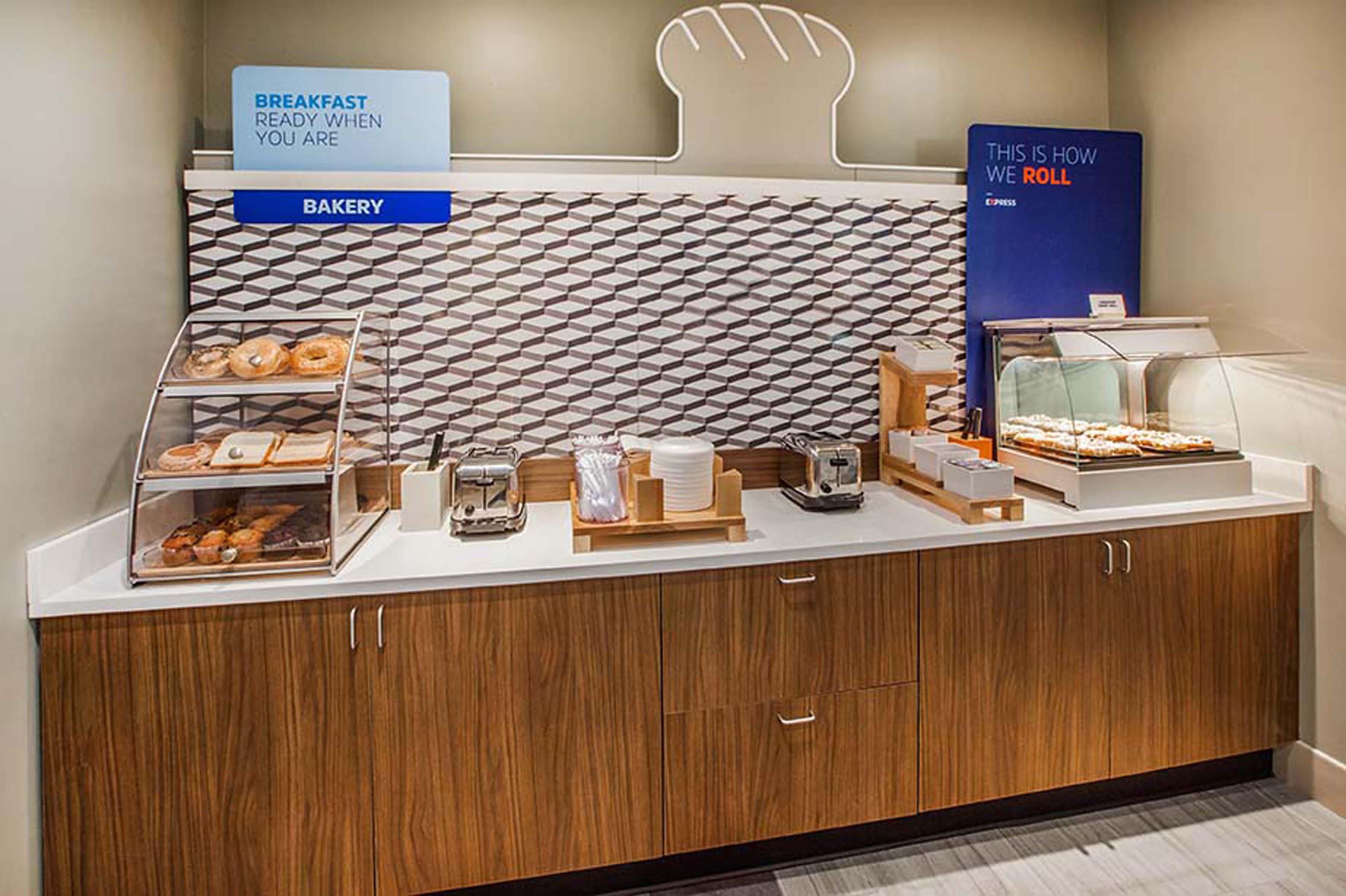 Holiday Inn Express Hotel & Suites Bartlesville By Ihg Extérieur photo